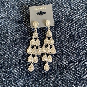 Chandelier earrings